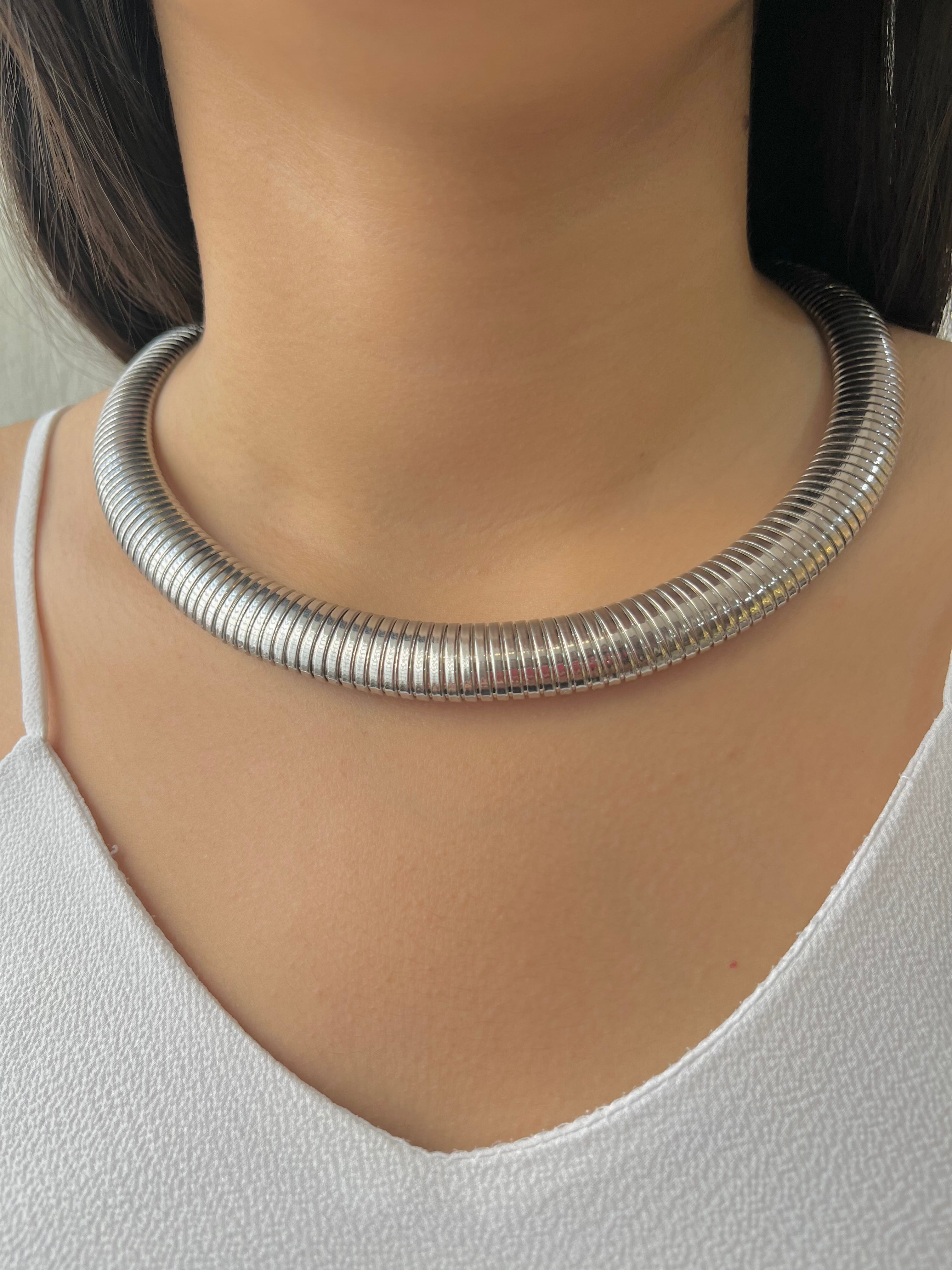 CHOKER MALHA RIGIDA BANHO RODIO