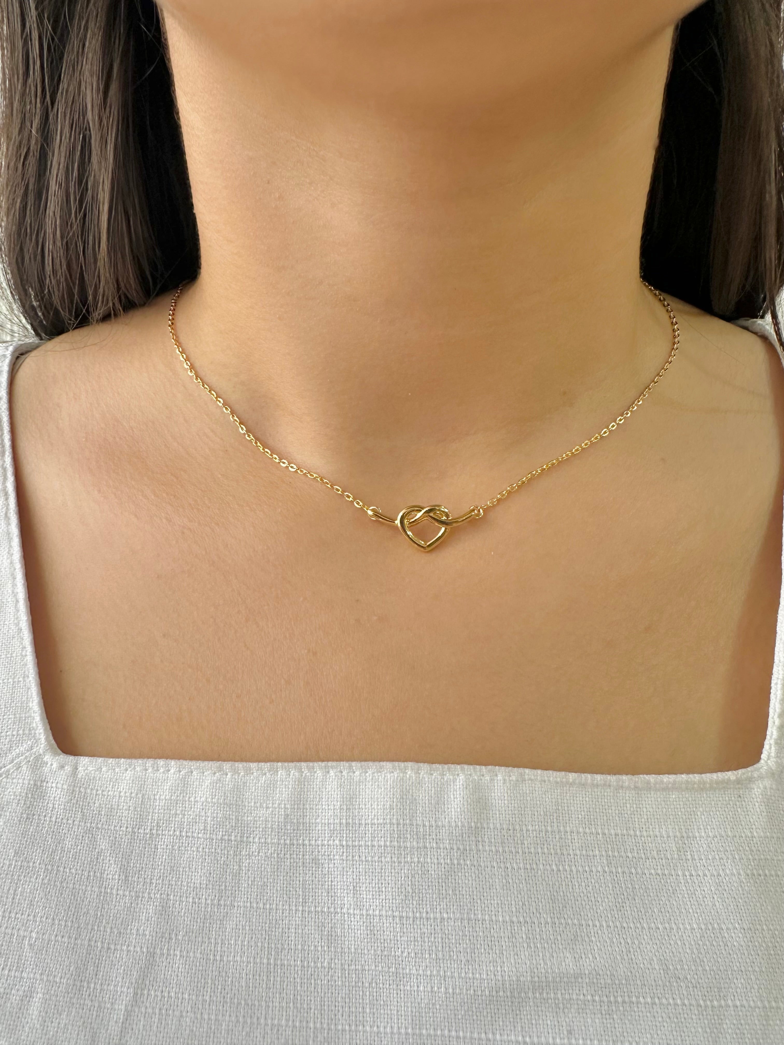 COLAR MONIQUE SABOIA BANHO OURO 18K