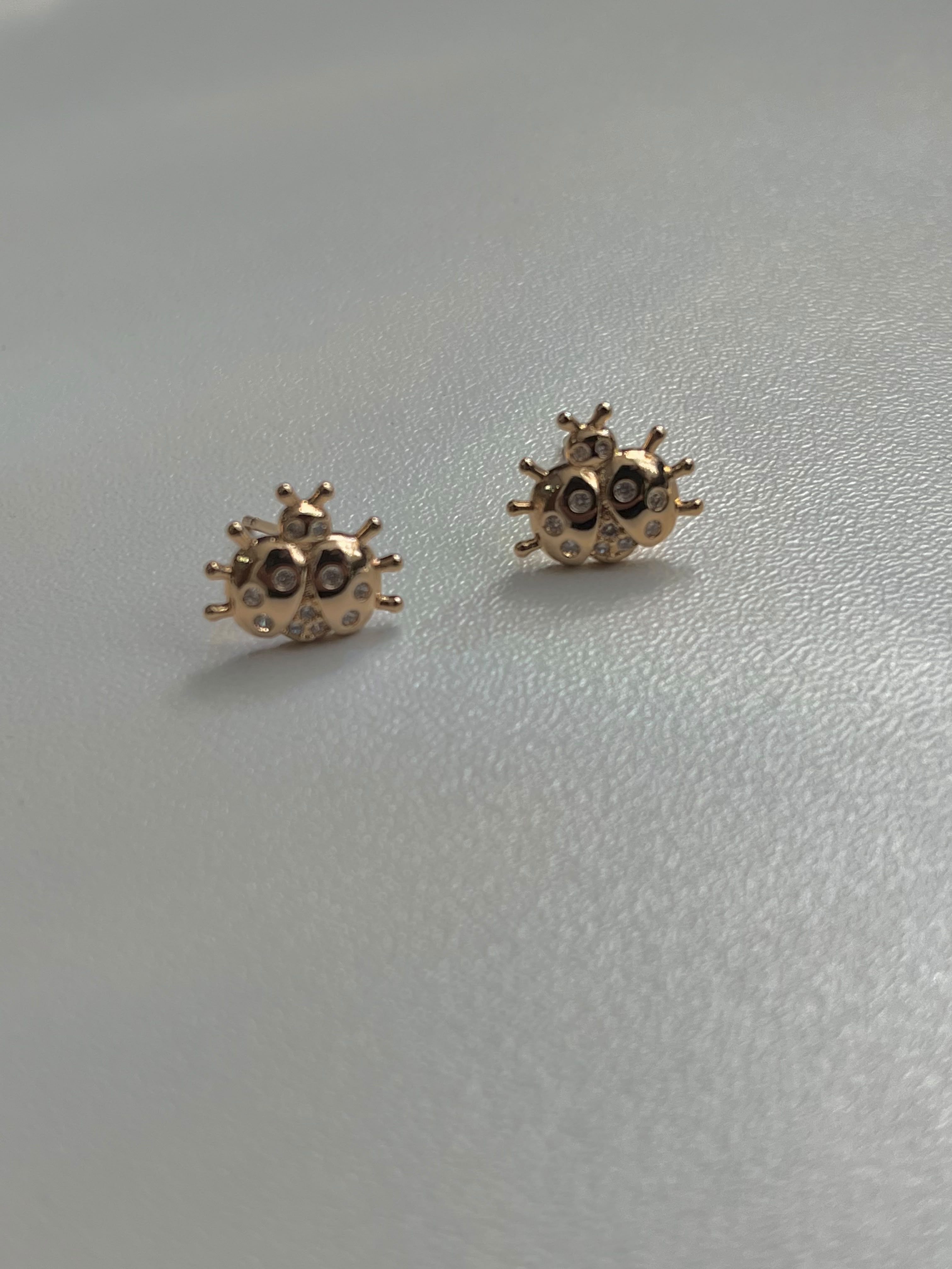 BRINCO JOANINHA COM CRAVAÇÃO DOU