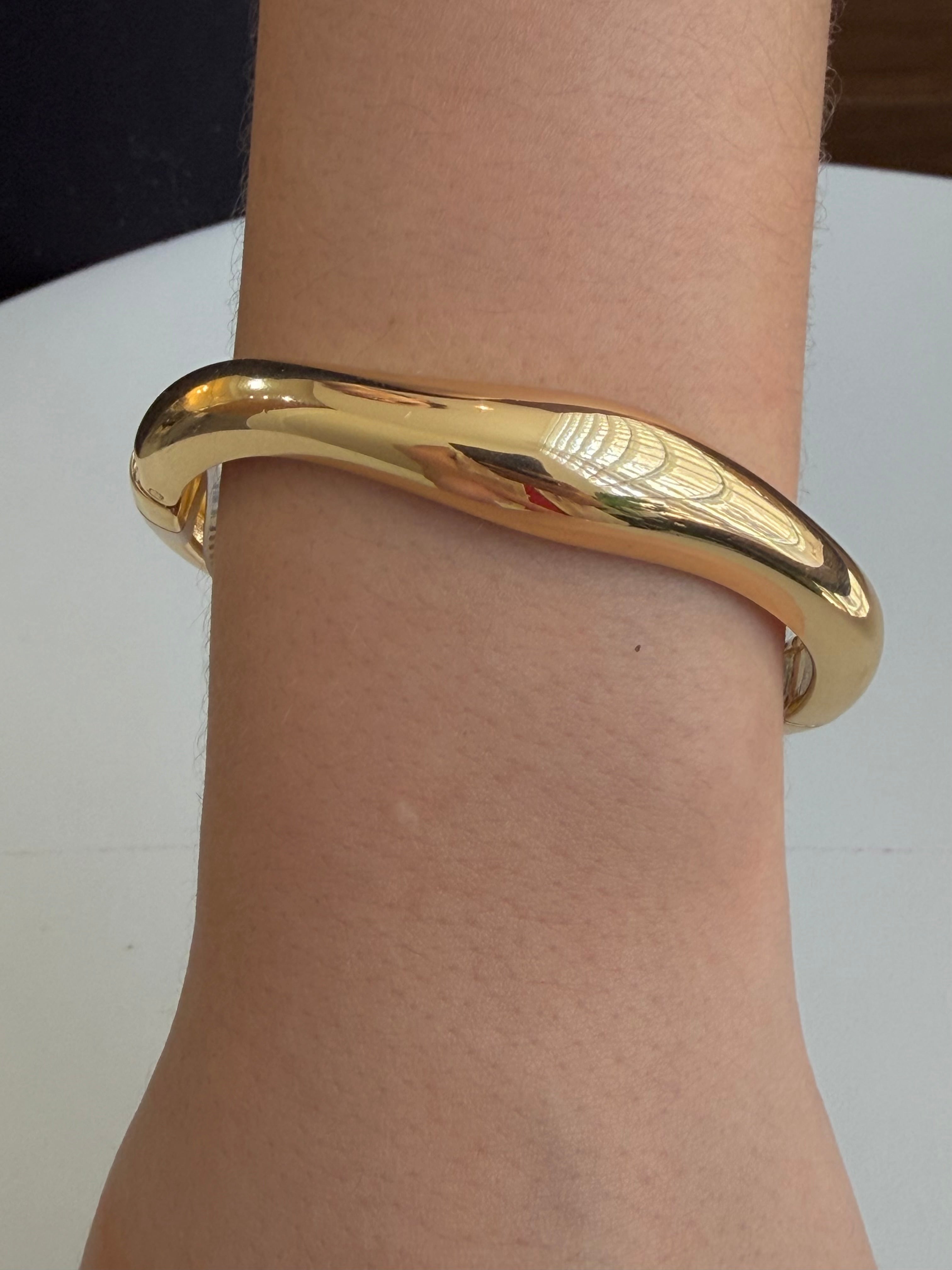 BRACELETE LISO ORGANICO BANHO OURO 18k