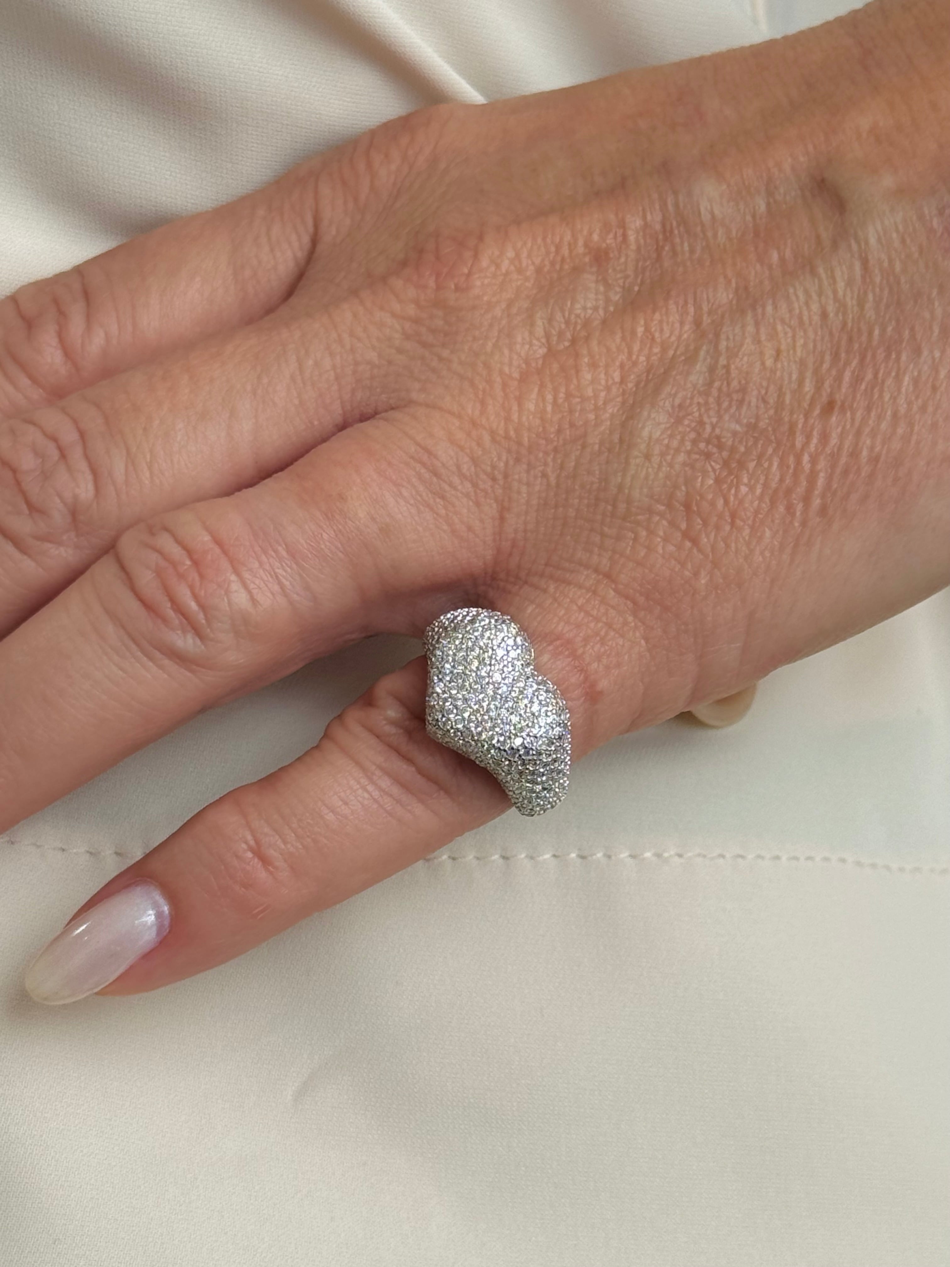 ANEL DE DEDINHO MICROCRAVEJADO CORAÇAO 2657 S