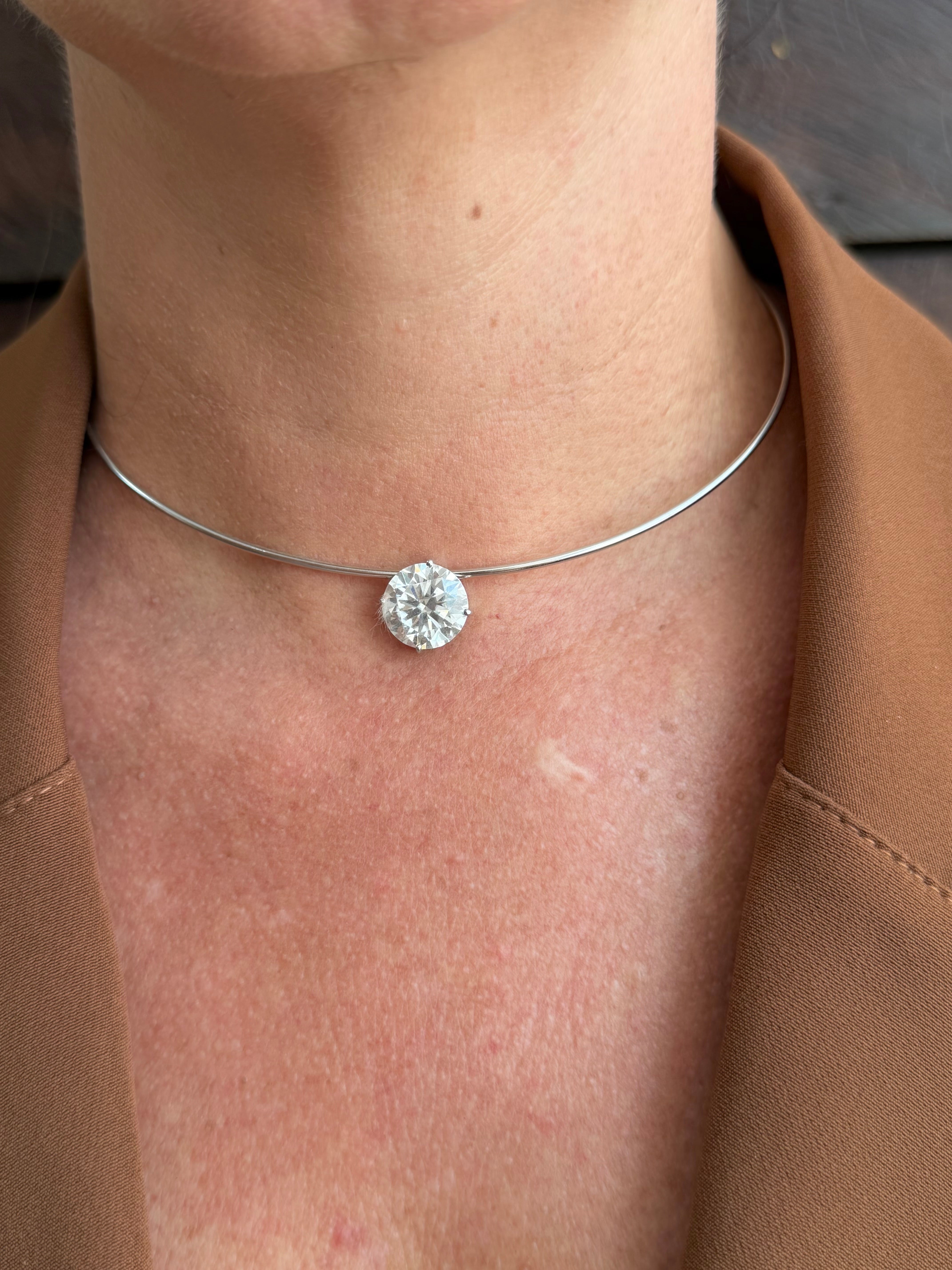 COLAR ARO COM PONTO DE LUZ MOISSANITE 13MM