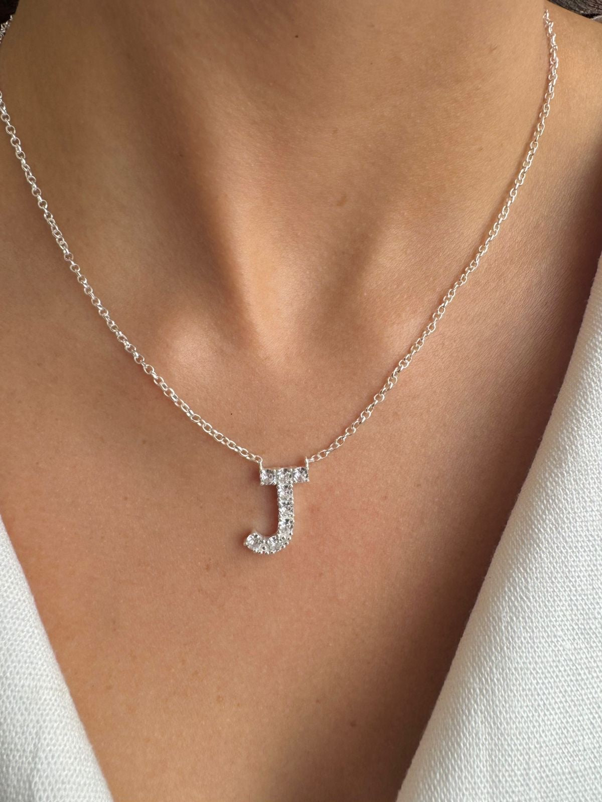 COLAR MT AUTORAL LETRA J  PRATA 925