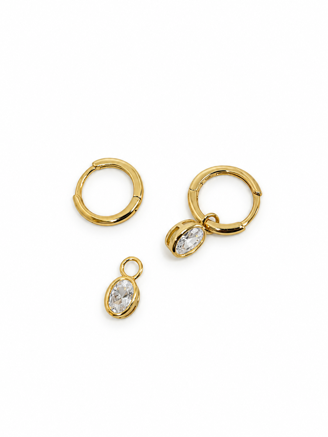 BRINCO ARGOLA LISA OVAL 3X4MM CRAVAÇAO INGLESA ´PRATA 925 COM BANHO OURO 18K 866646