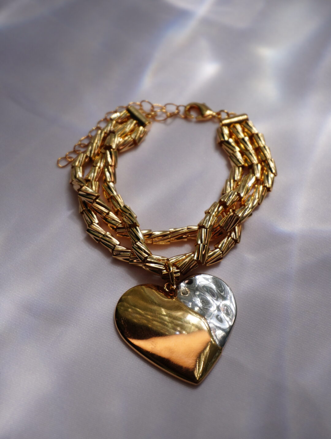 PULSEIRA RAQUEL AMASTA