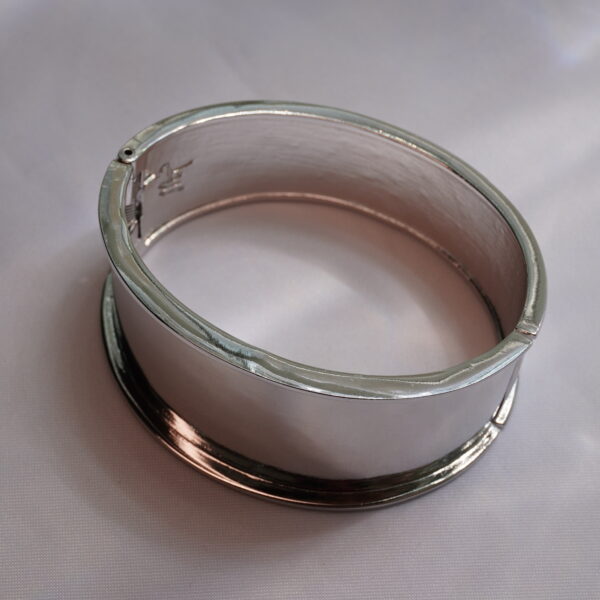 BRACELETE  SIMONE BUCAR BANHO RODIO