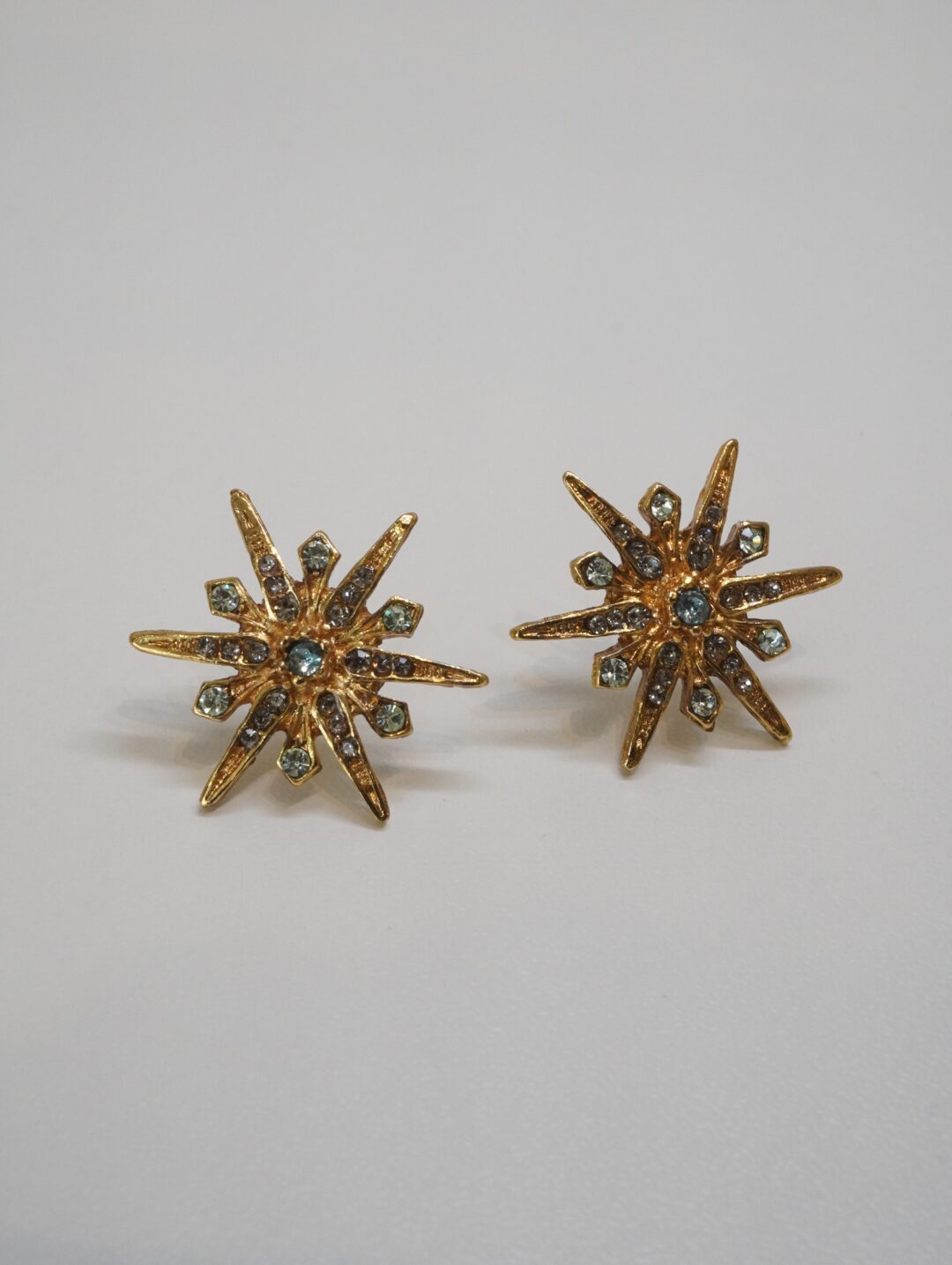 BRINCO ESTRELA COM BANHO OURO VINTAGE - Imagem 2