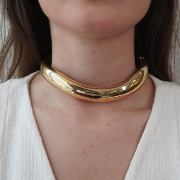 CHOKER ONDULADA GROSSA BANHO OURO 18K
