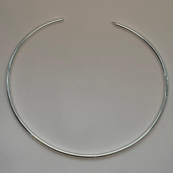 CHOKER LISA MARA TORRES BANHO PRATA 1000