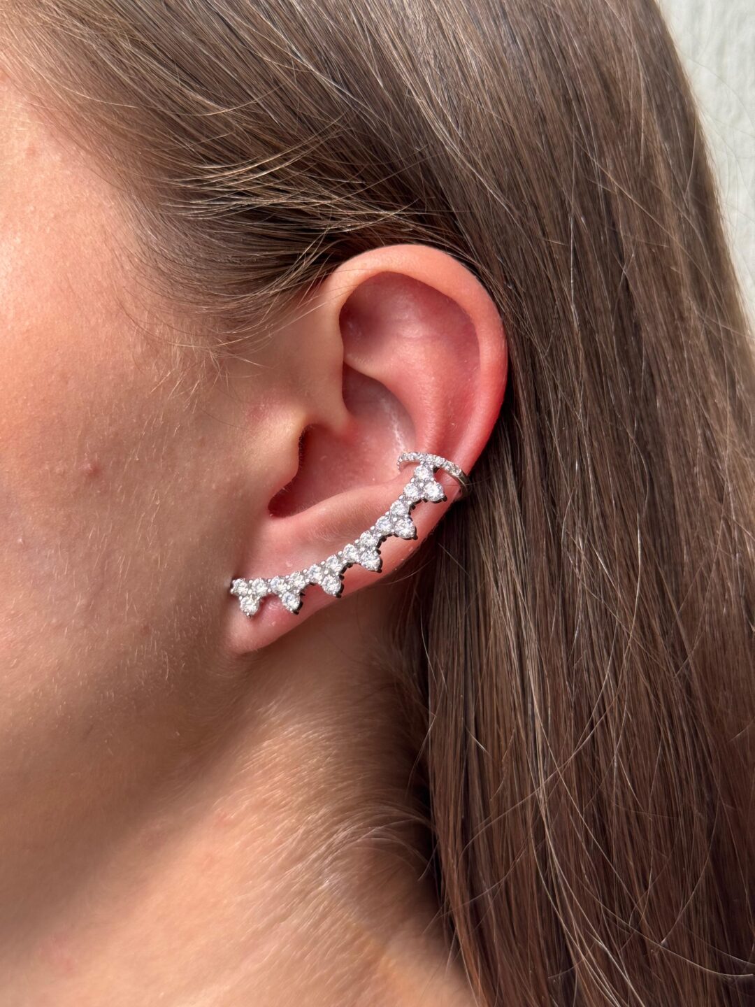 BRINCO EARCUFF DE TRES ZIRCONIAS REDONDAS PRATA 925 830893