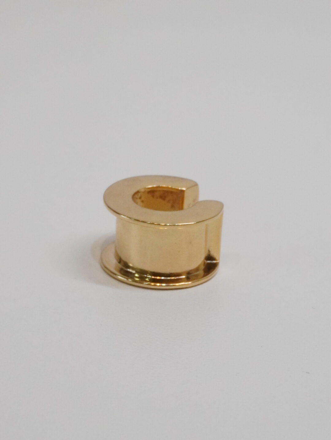 PIERCING FAKE SIMONE BUCAR BANHO OURO 18K