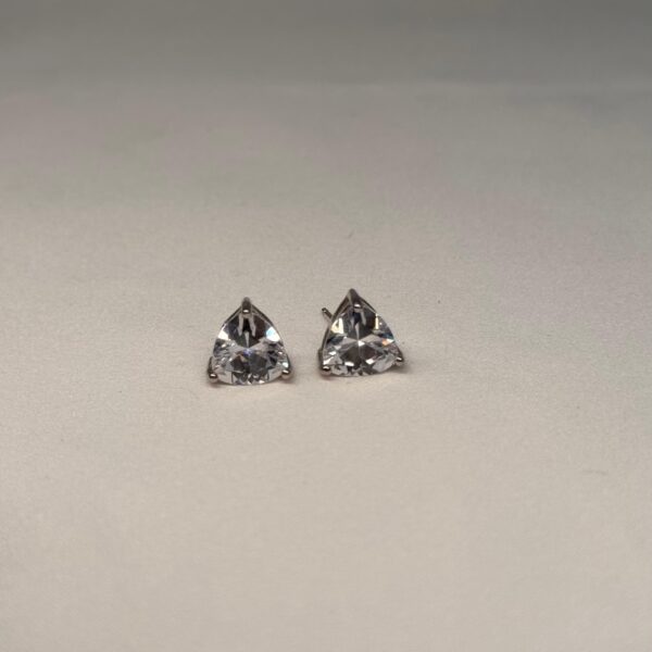 BRINCO TRIANGULO 8MM PRATA 925