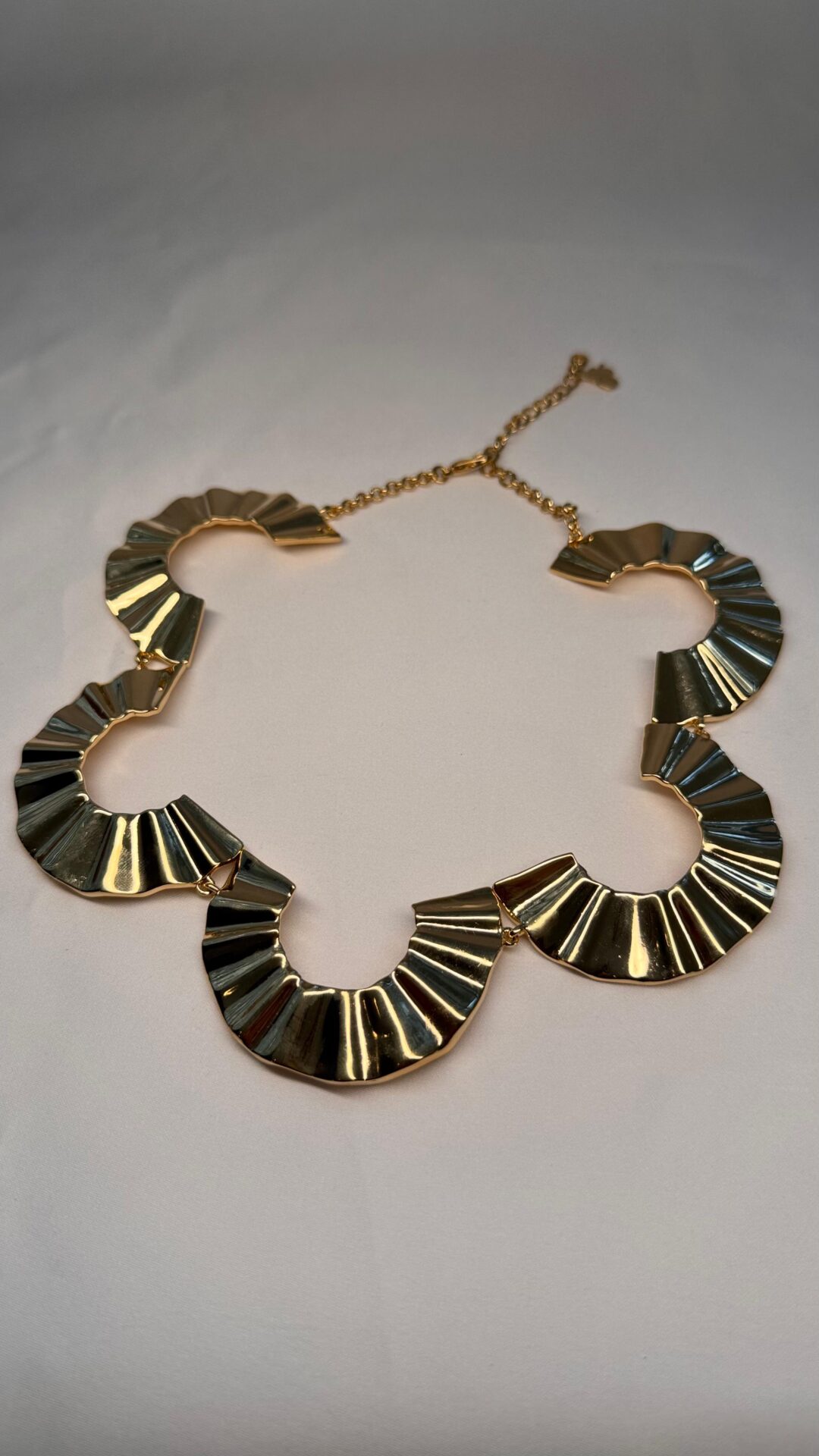 CHOKER DENISE BANHO OURO 18K