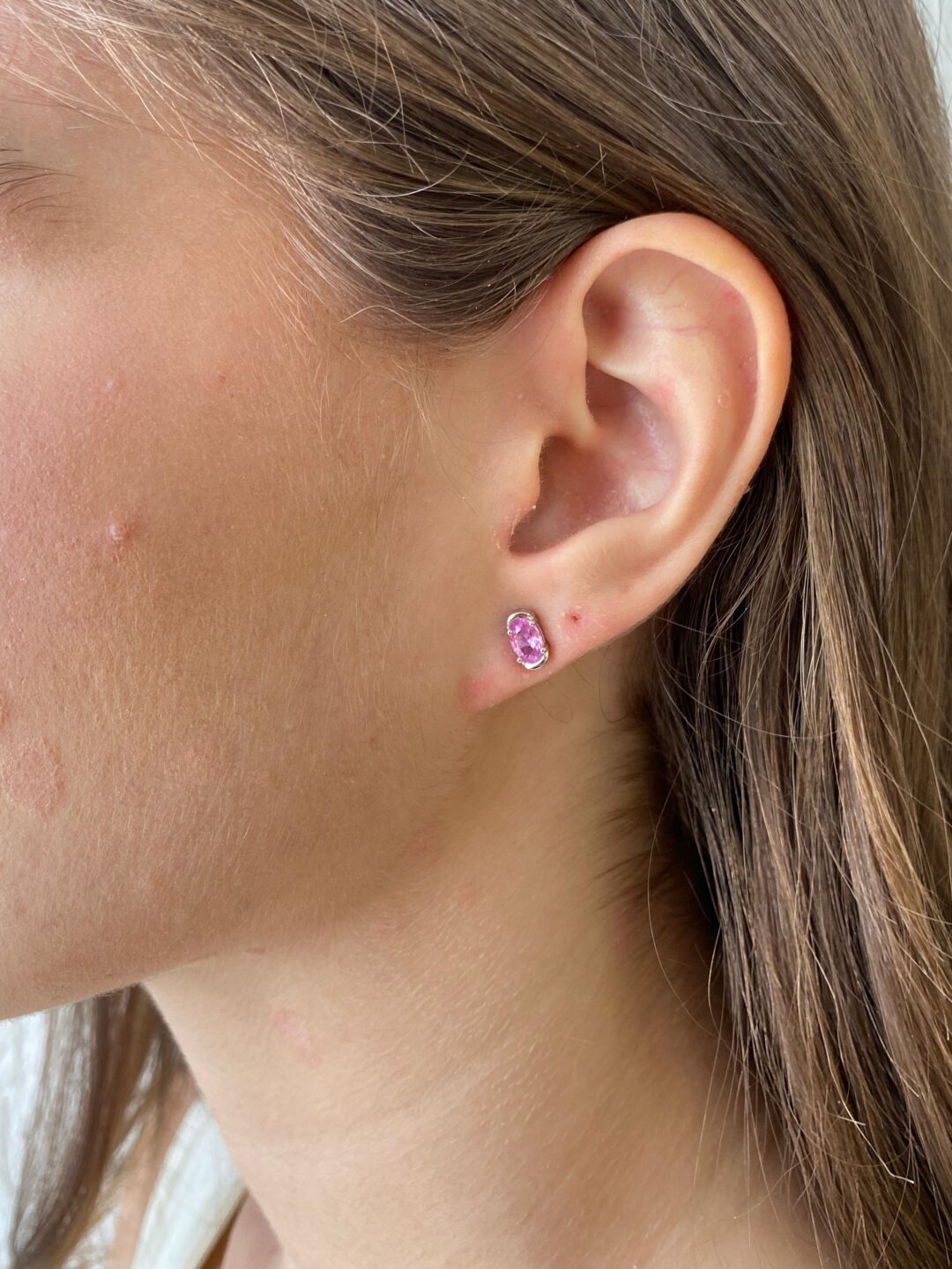 BRINCO OVAL SAFIRA PINK 6MM
