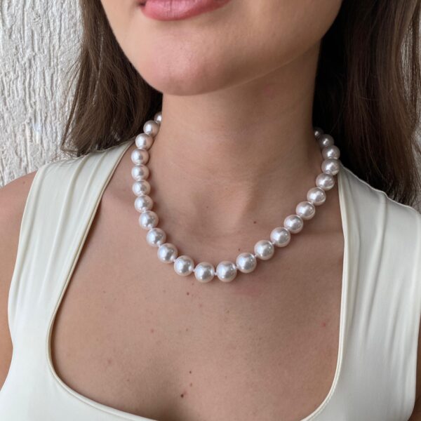COLAR PEROLA SHELL REDONDA